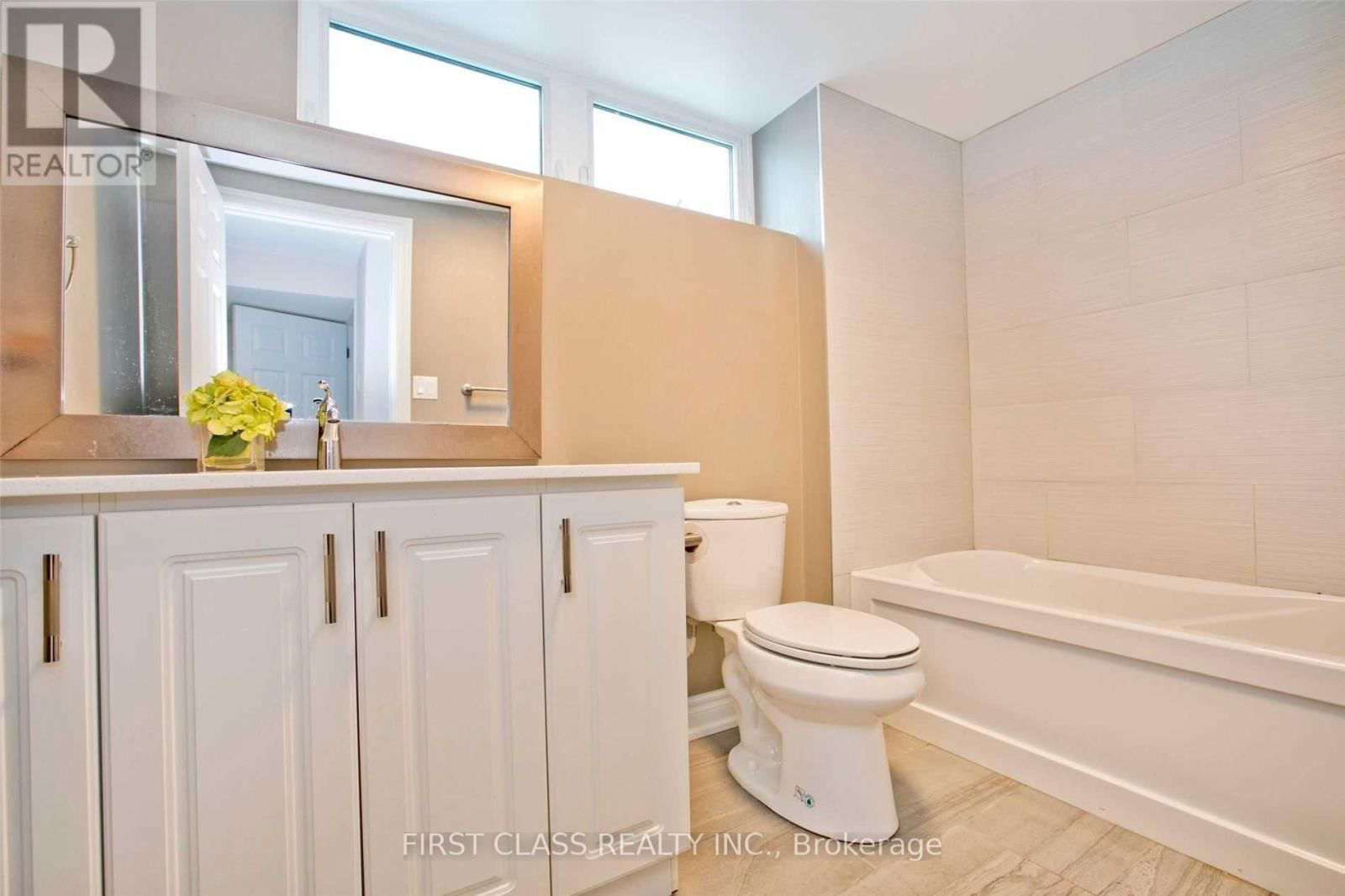 25 SUMMERSIDE CRESCENT Image 17