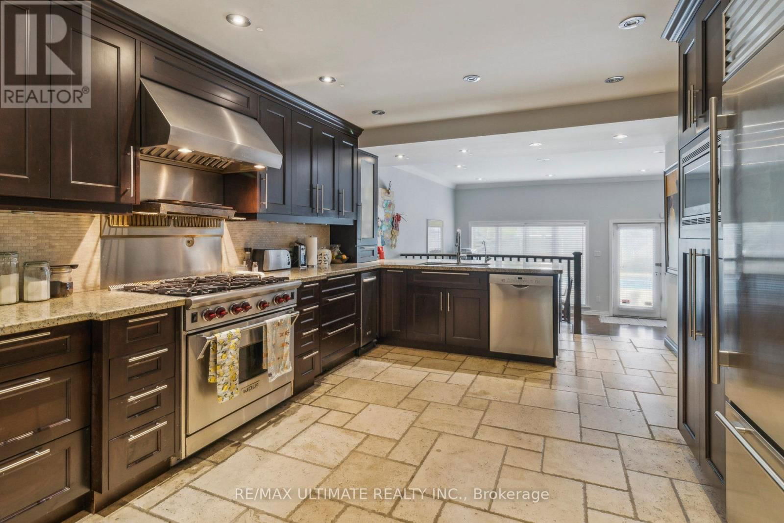 181 BAYVIEW HEIGHTS DRIVE Image 10