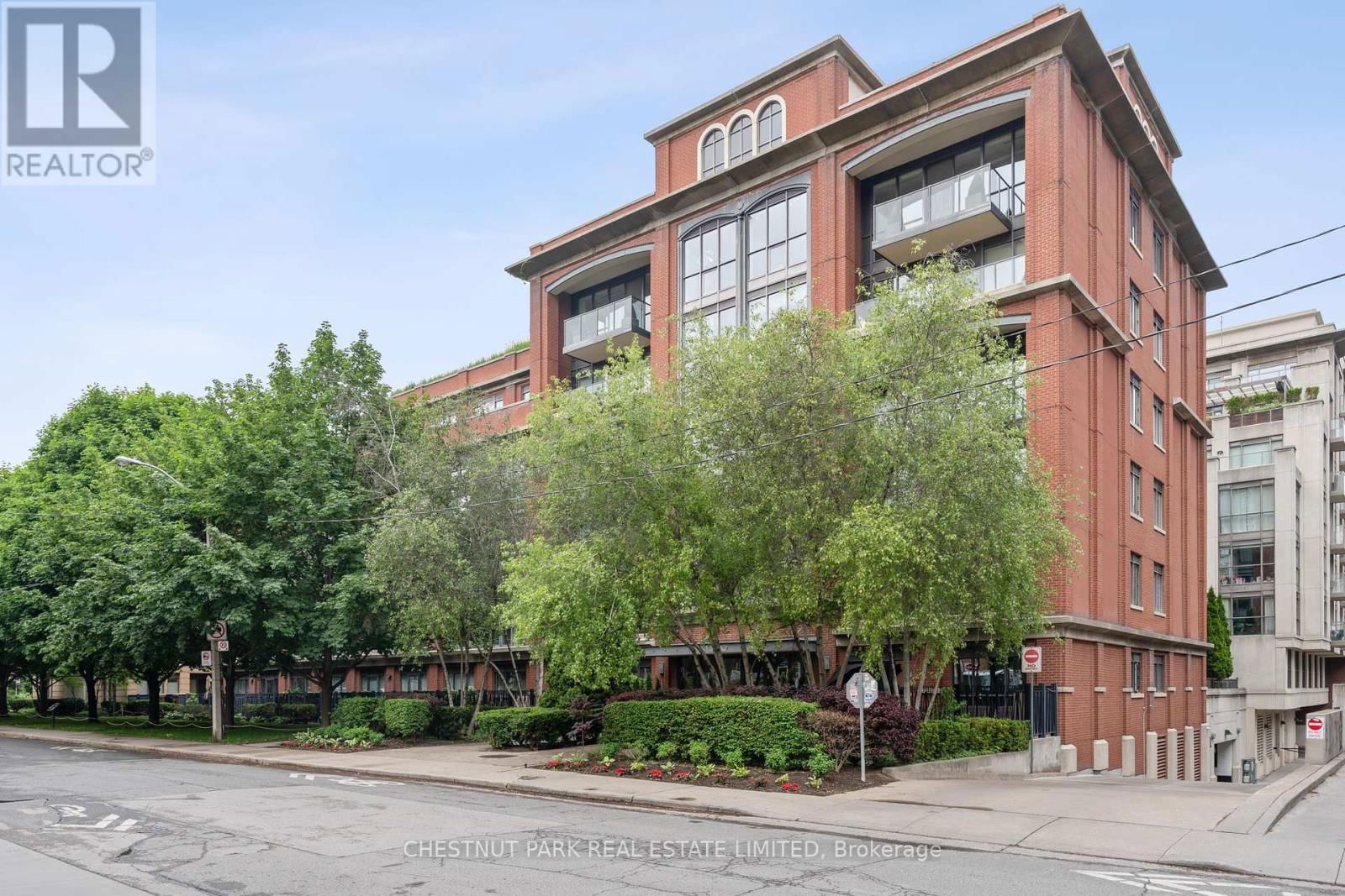 201 - 11 SOHO STREET Image 1
