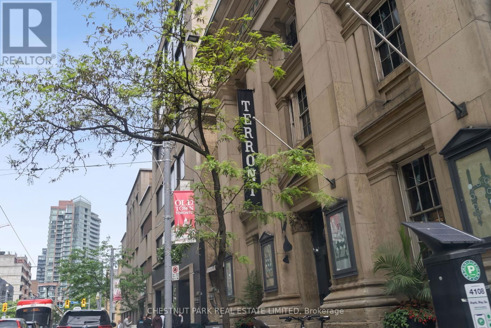 201 - 11 SOHO STREET Image 34