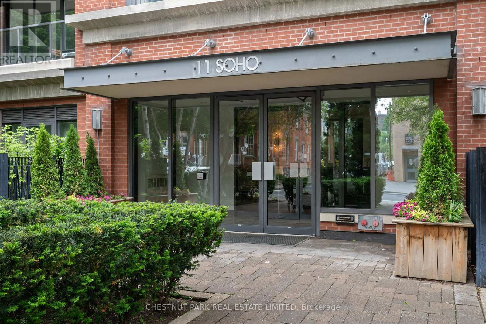 201 - 11 SOHO STREET Image 4