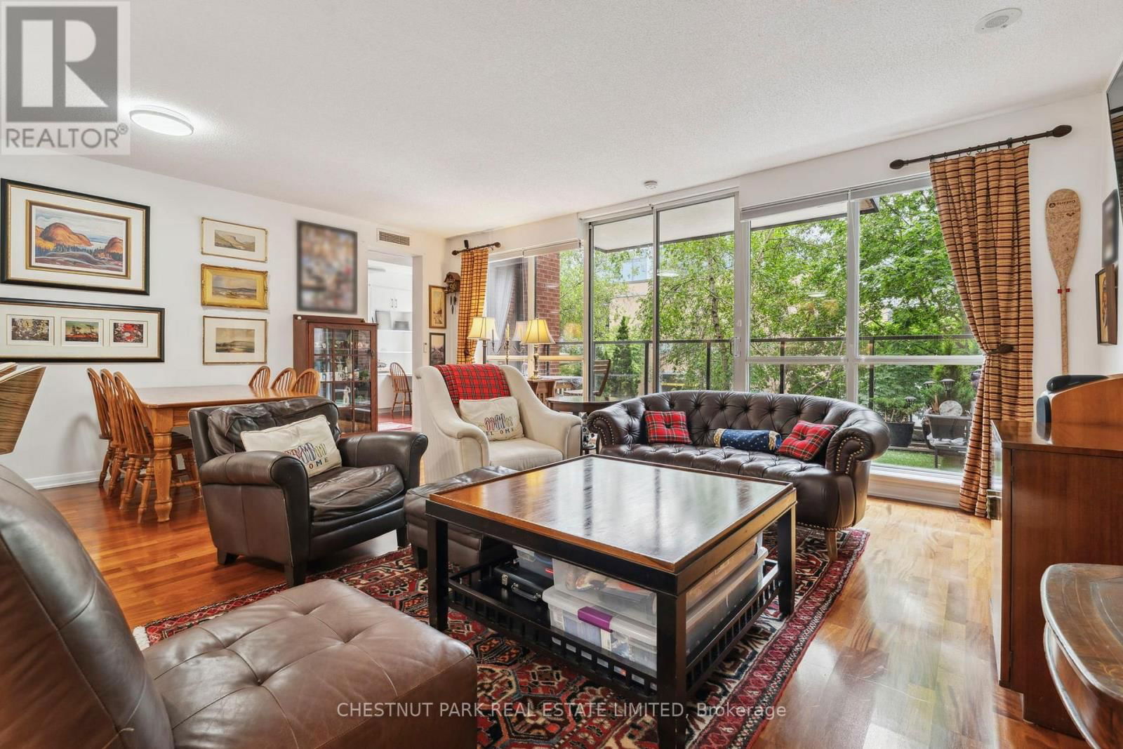 201 - 11 SOHO STREET Image 6