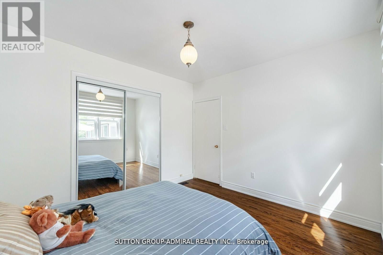 23 VINCI CRESCENT Image 16