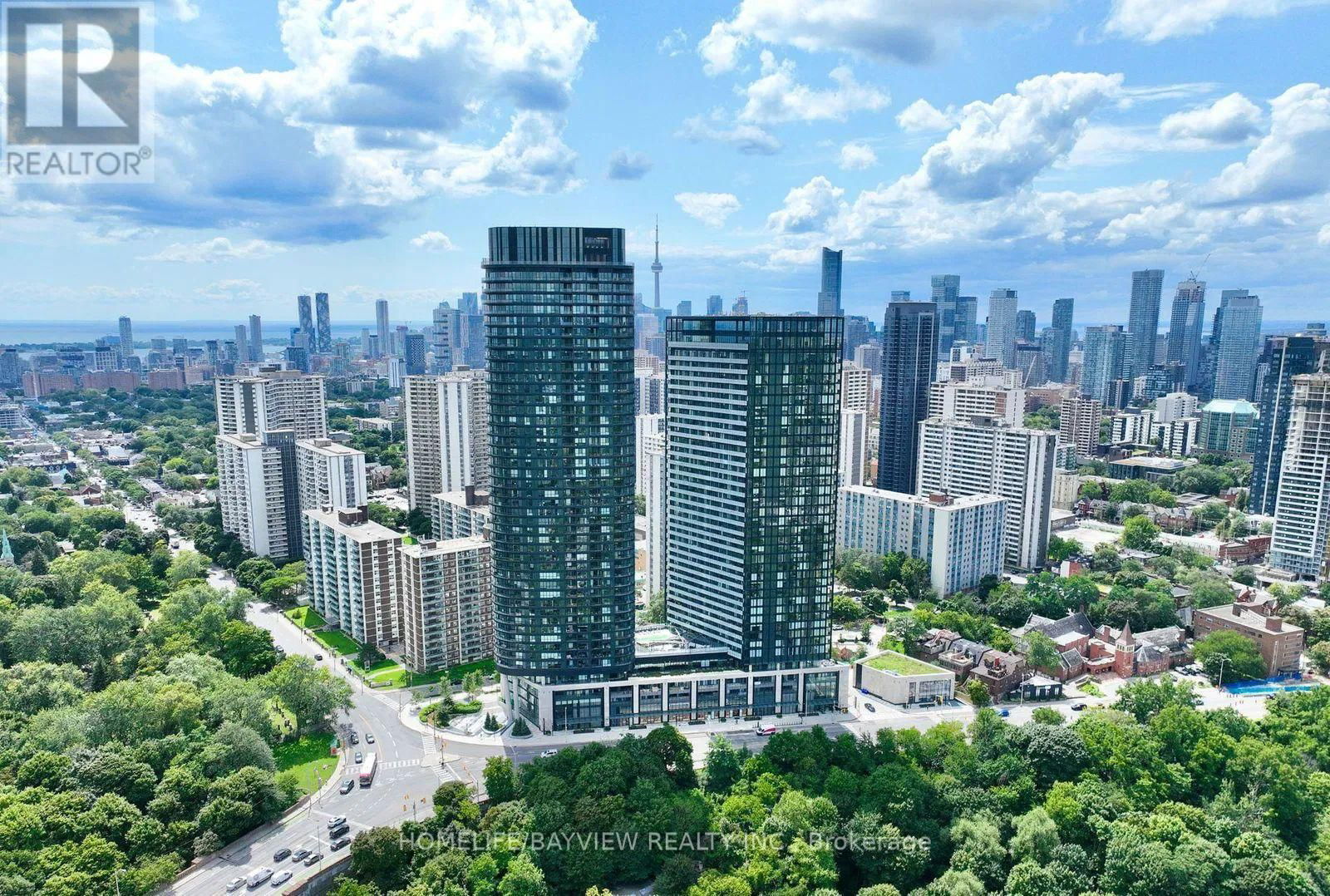 615 - 585 BLOOR STREET EAST Image 3