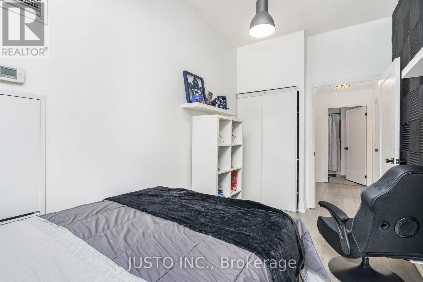 W604 - 565 WILSON AVENUE Image 17