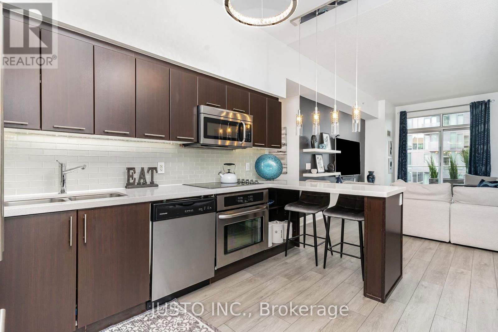 W604 - 565 WILSON AVENUE Image 3