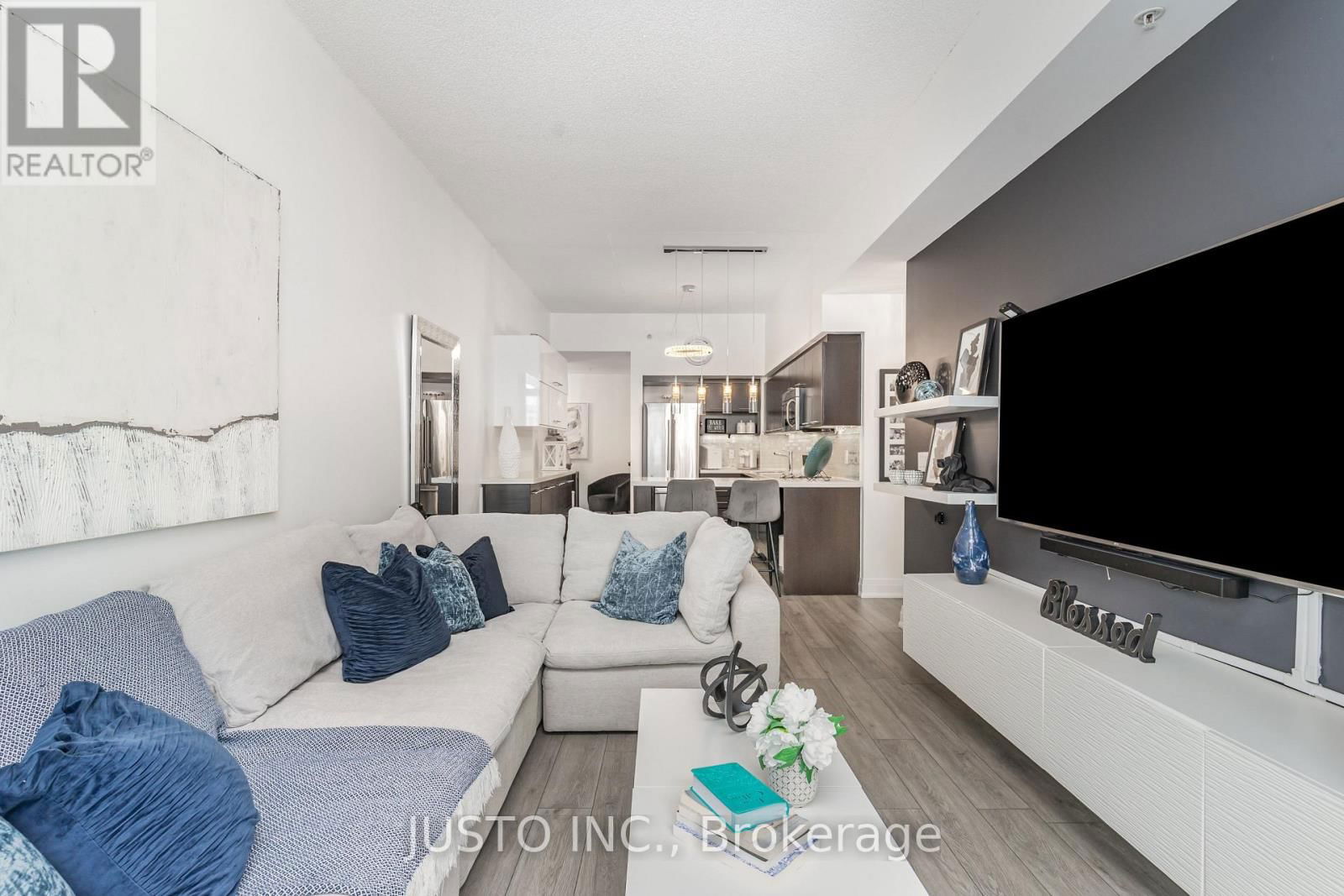 W604 - 565 WILSON AVENUE Image 8