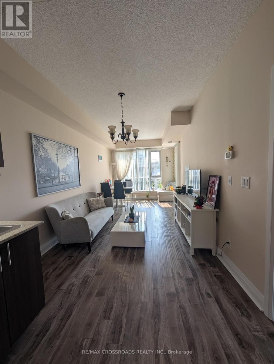 414 - 17 KENASTON GARDENS Image 17
