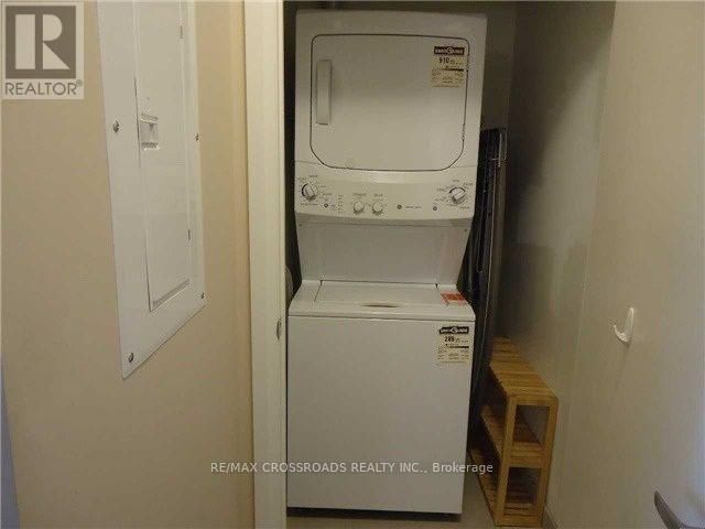 414 - 17 KENASTON GARDENS Image 18