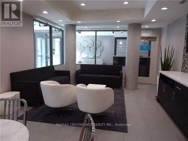 414 - 17 KENASTON GARDENS Image 27