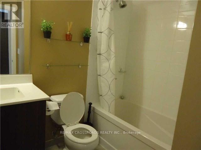 414 - 17 KENASTON GARDENS Image 6