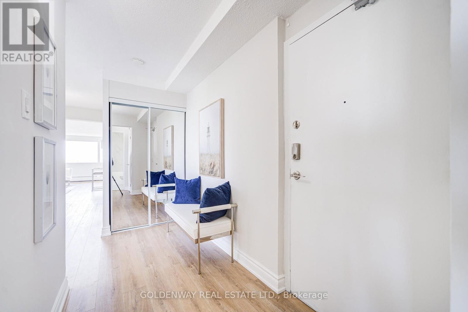 1103 - 100 LEEWARD GLENWAY Image 4