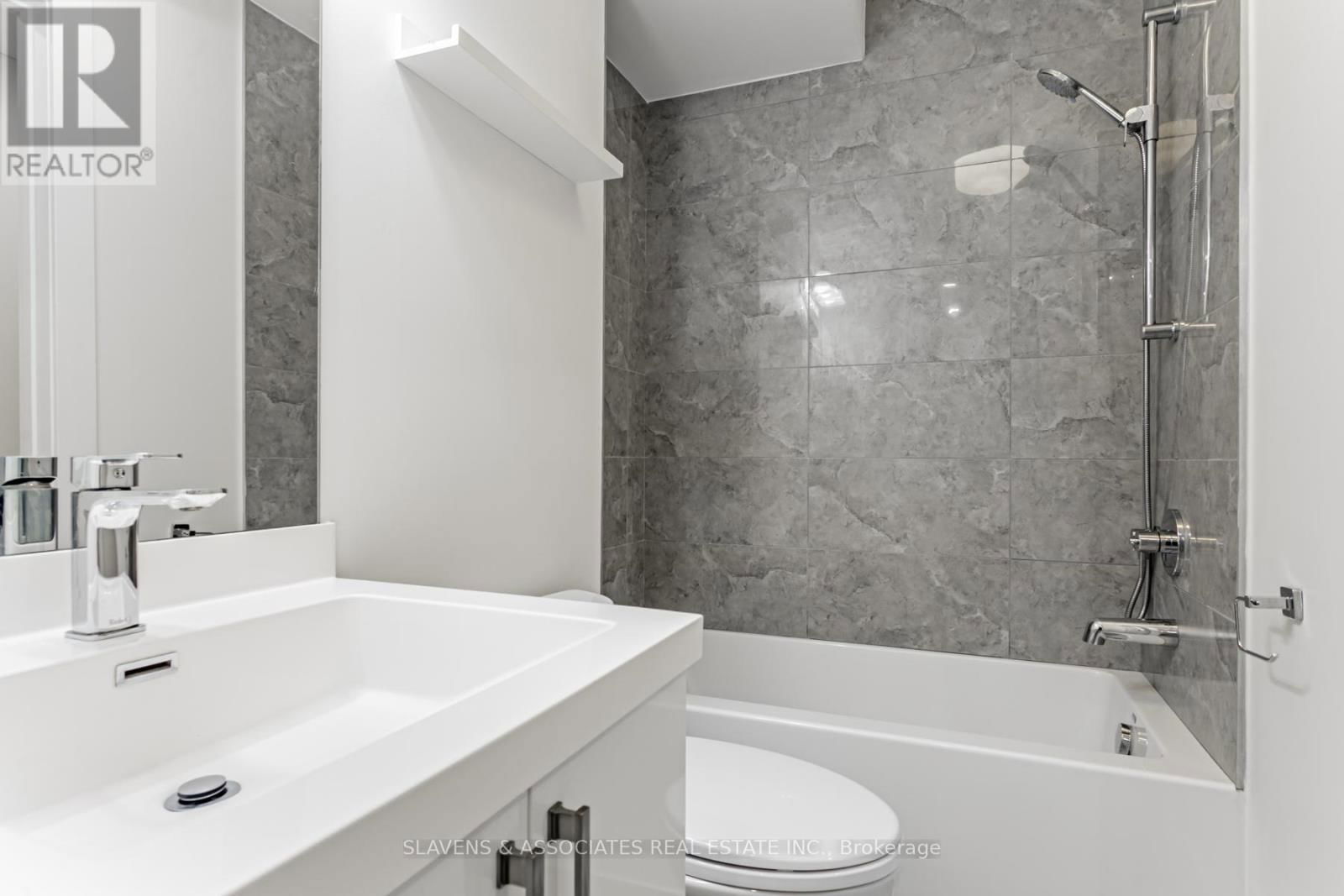 1088 AVENUE ROAD Image 18