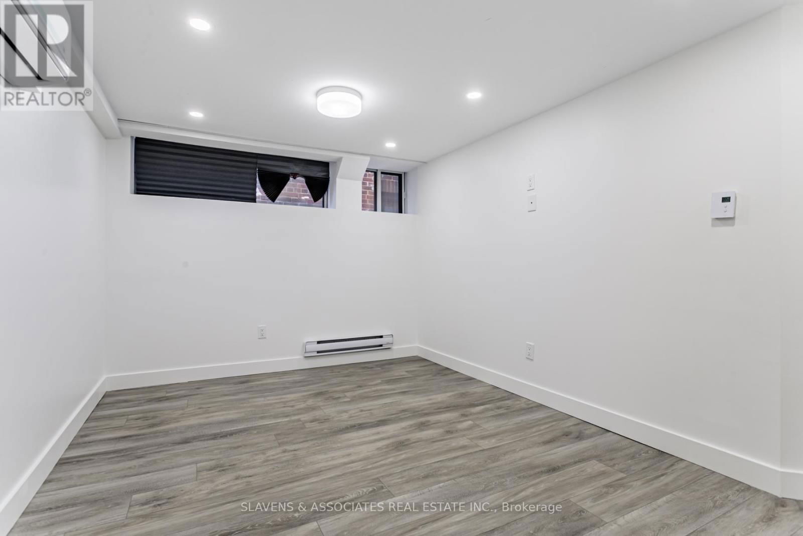 1088 AVENUE ROAD Image 34
