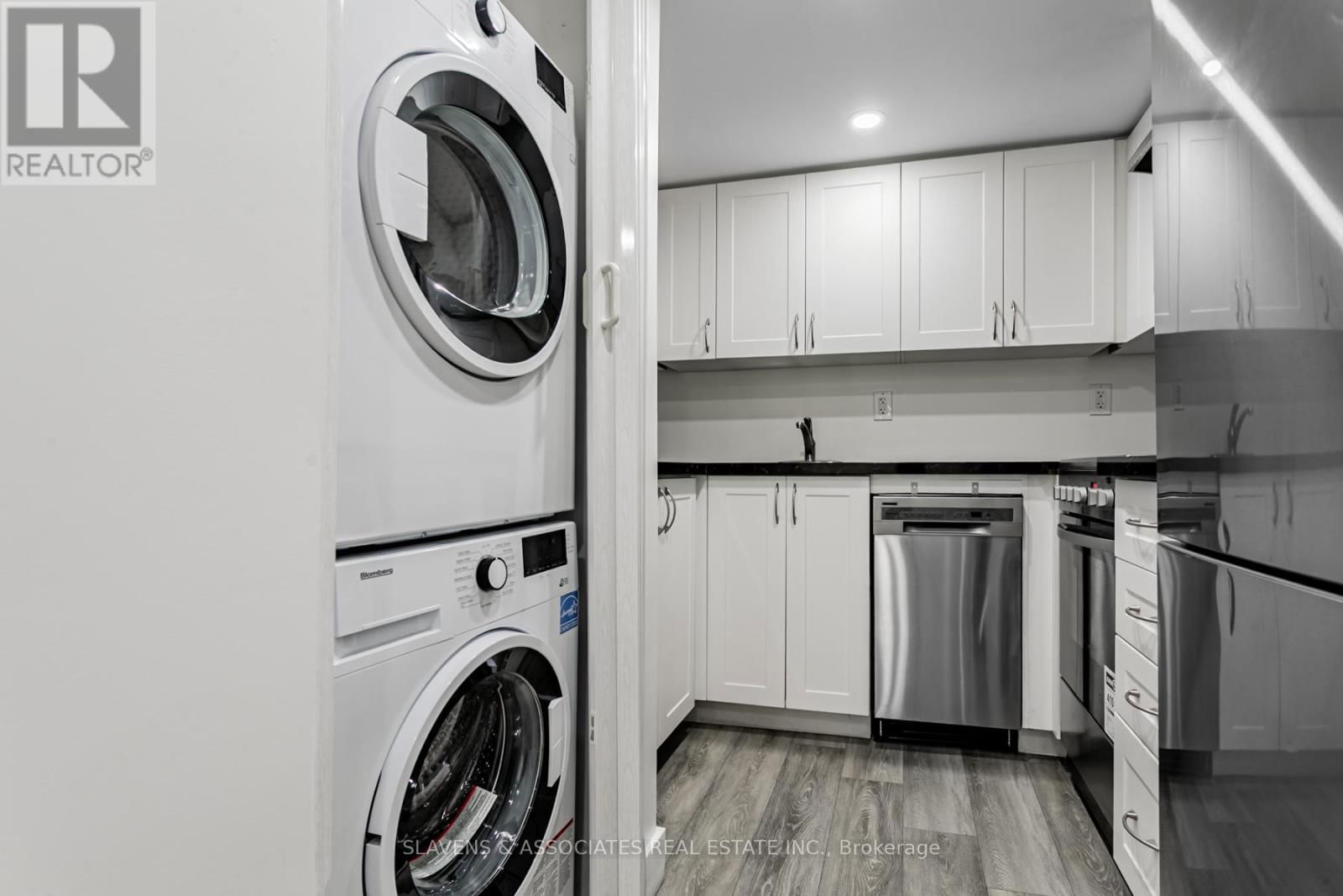 1088 AVENUE ROAD Image 36