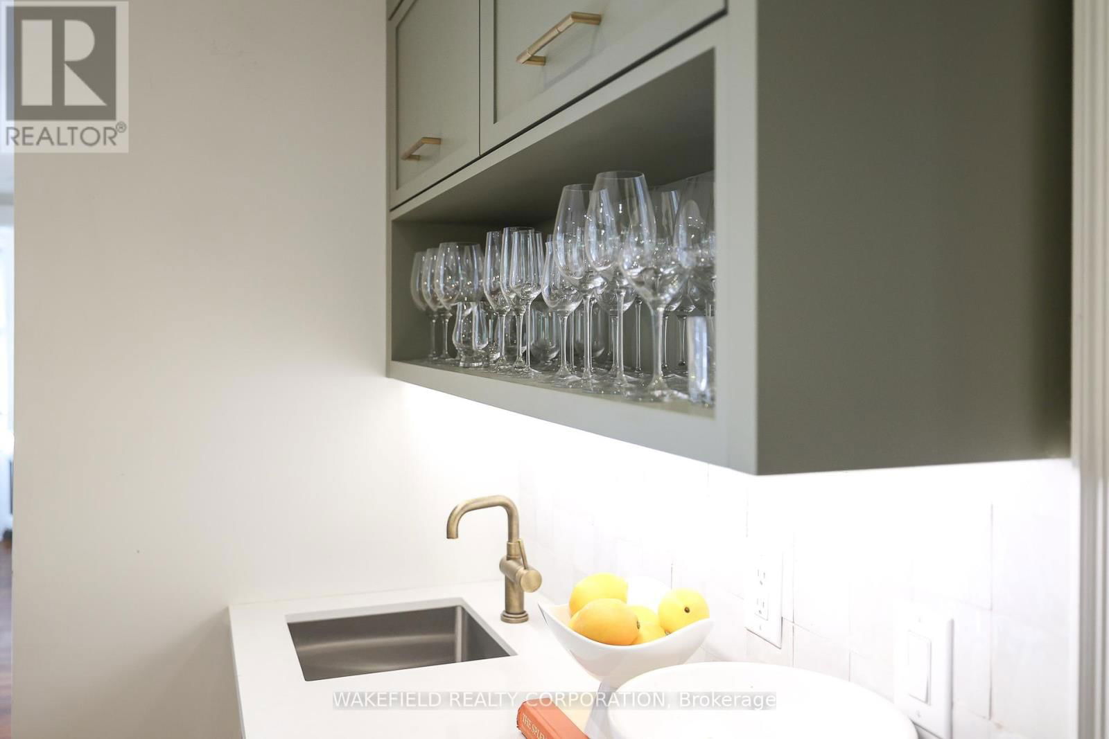 11 CONRAD AVENUE Image 23