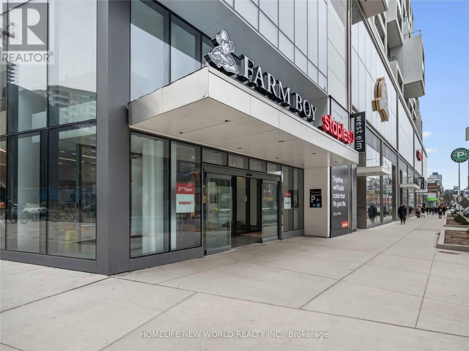 920 - 8 HILLSDALE AVENUE Image 35
