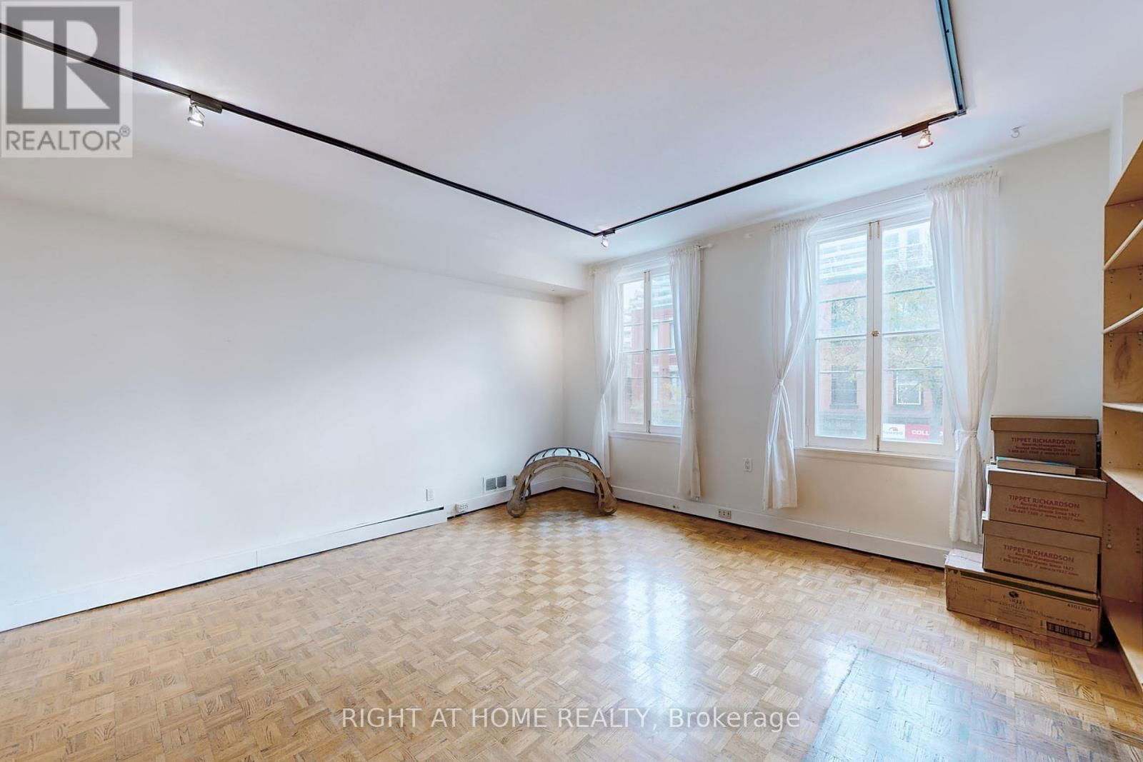 394 KING STREET EAST Image 29