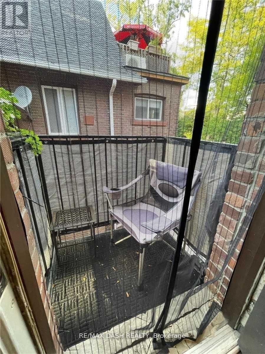 203 - 141 ADMIRAL ROAD Image 7