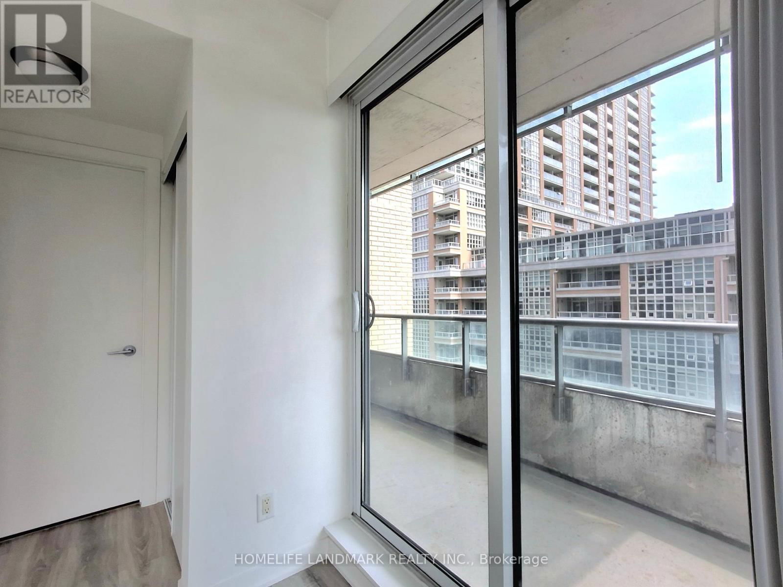 405 - 69 LYNN WILLIAMS STREET Image 37