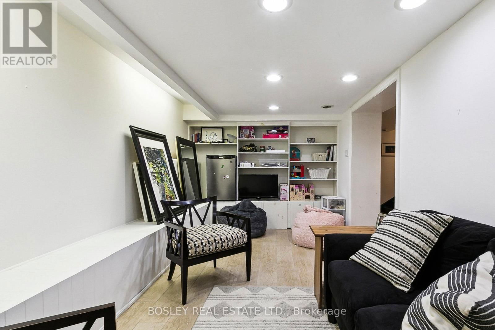 130 GLEN ROAD Image 44