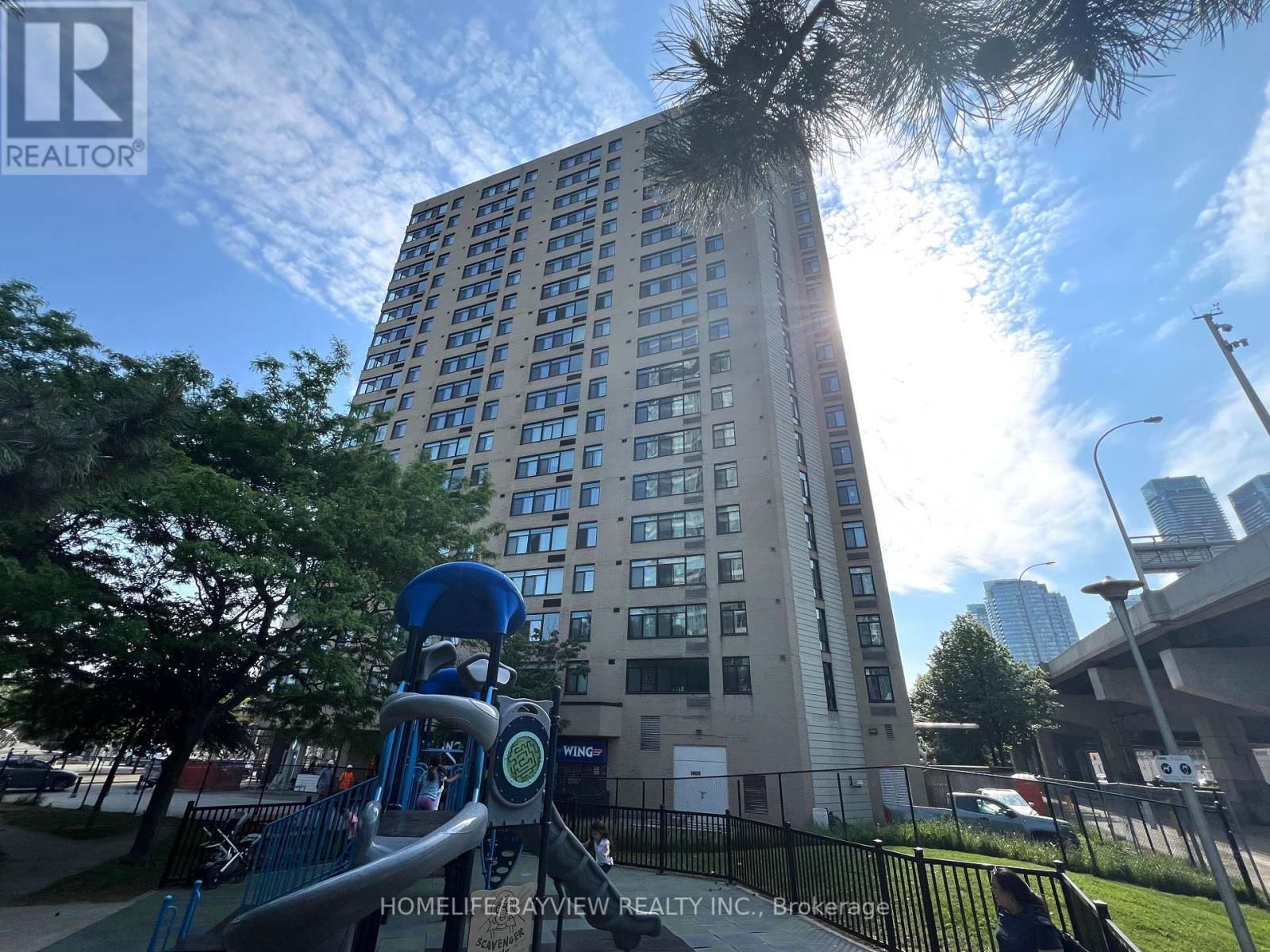 1705 - 250 QUEENS QUAY WEST Image 15