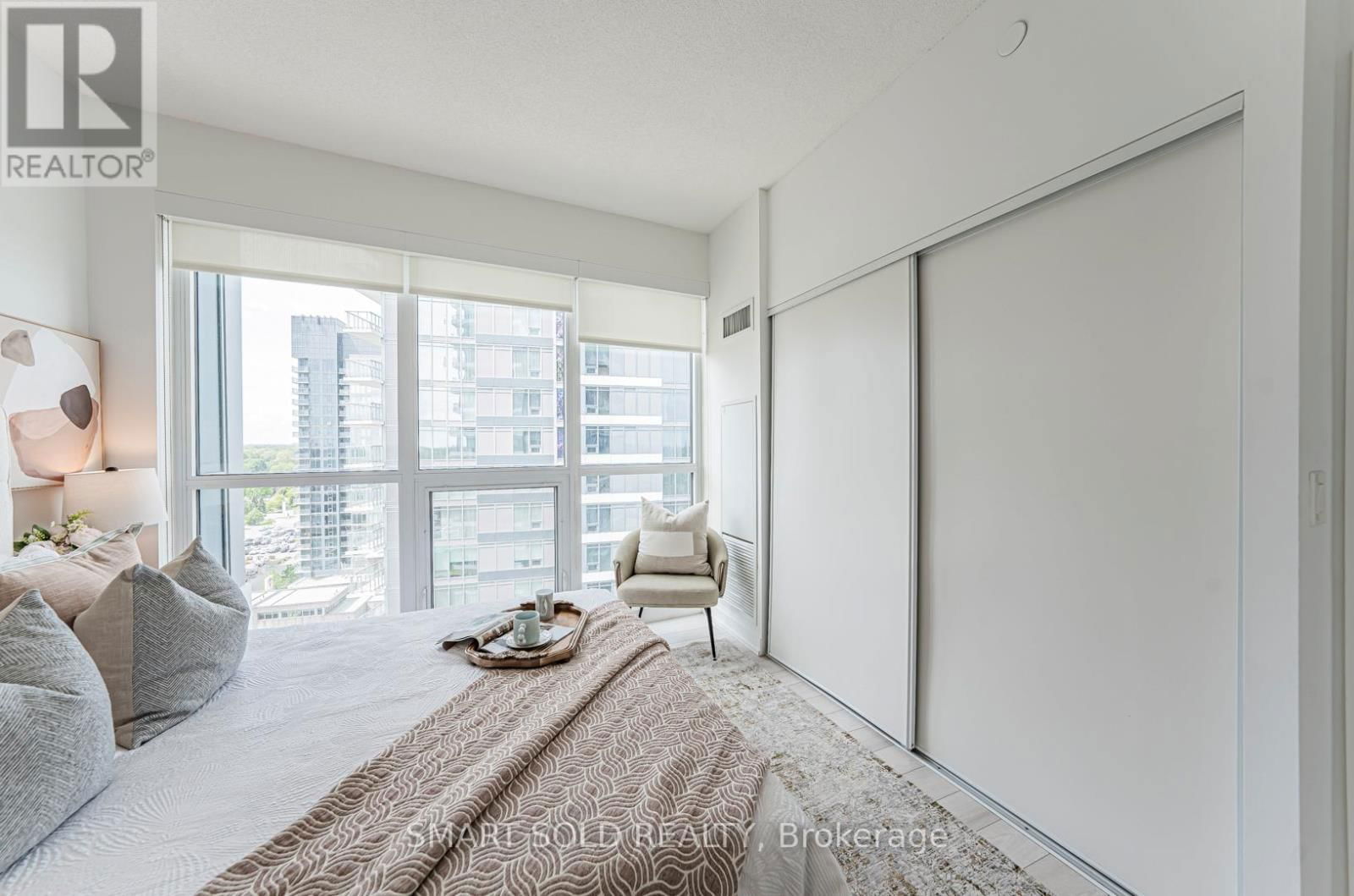 1209 - 117 MCMAHON DRIVE Image 32