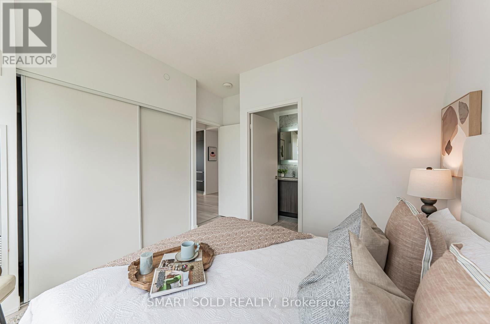 1209 - 117 MCMAHON DRIVE Image 36