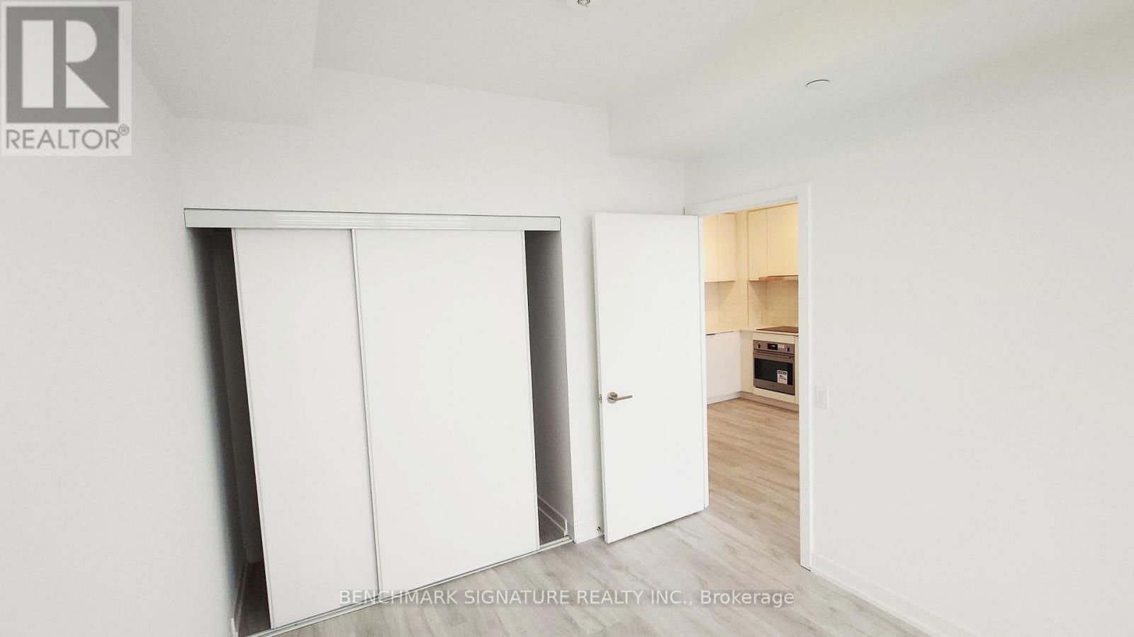 2102 - 7 GOLDEN LION HEIGHTS Image 5