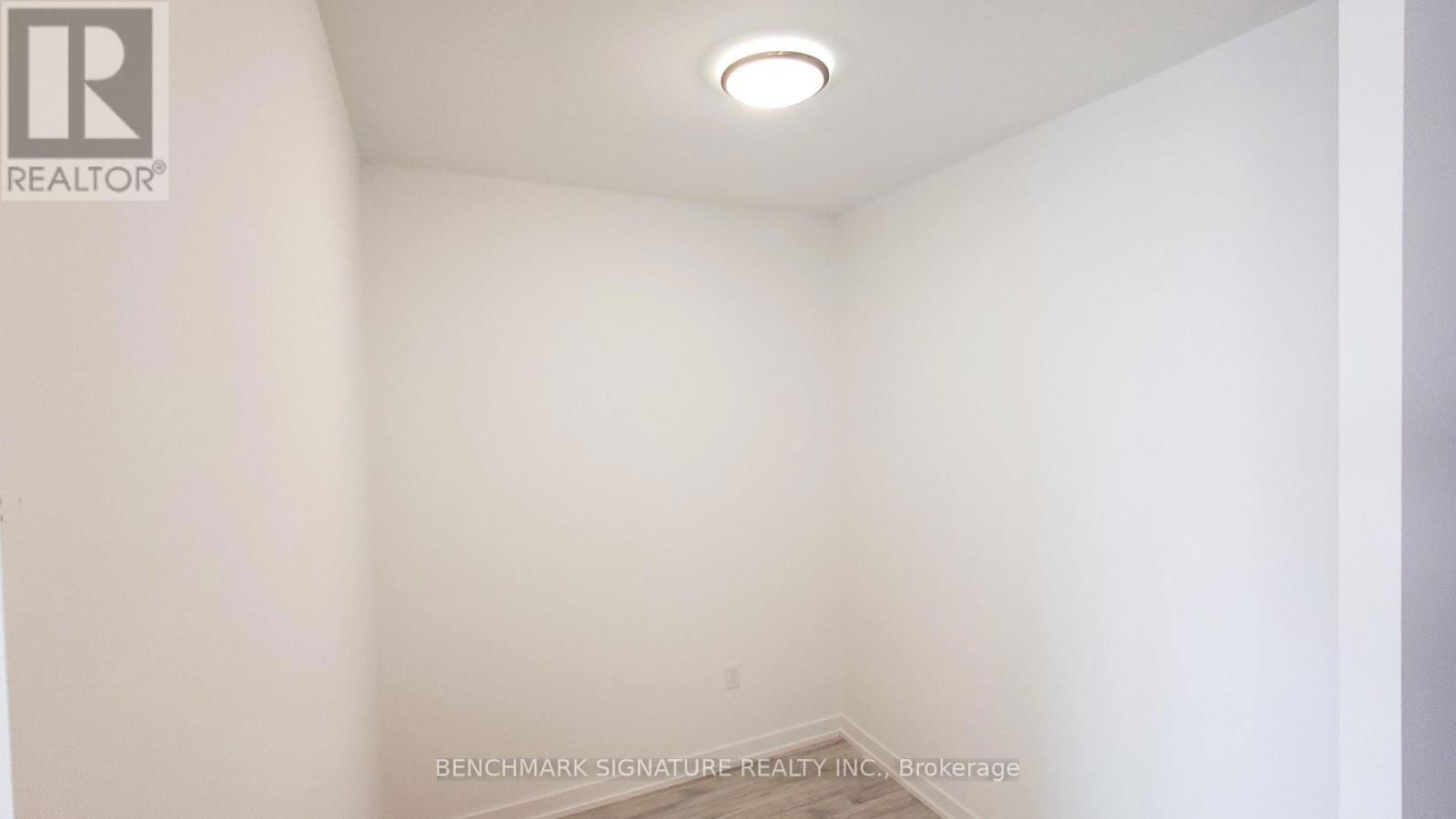 2102 - 7 GOLDEN LION HEIGHTS Image 7