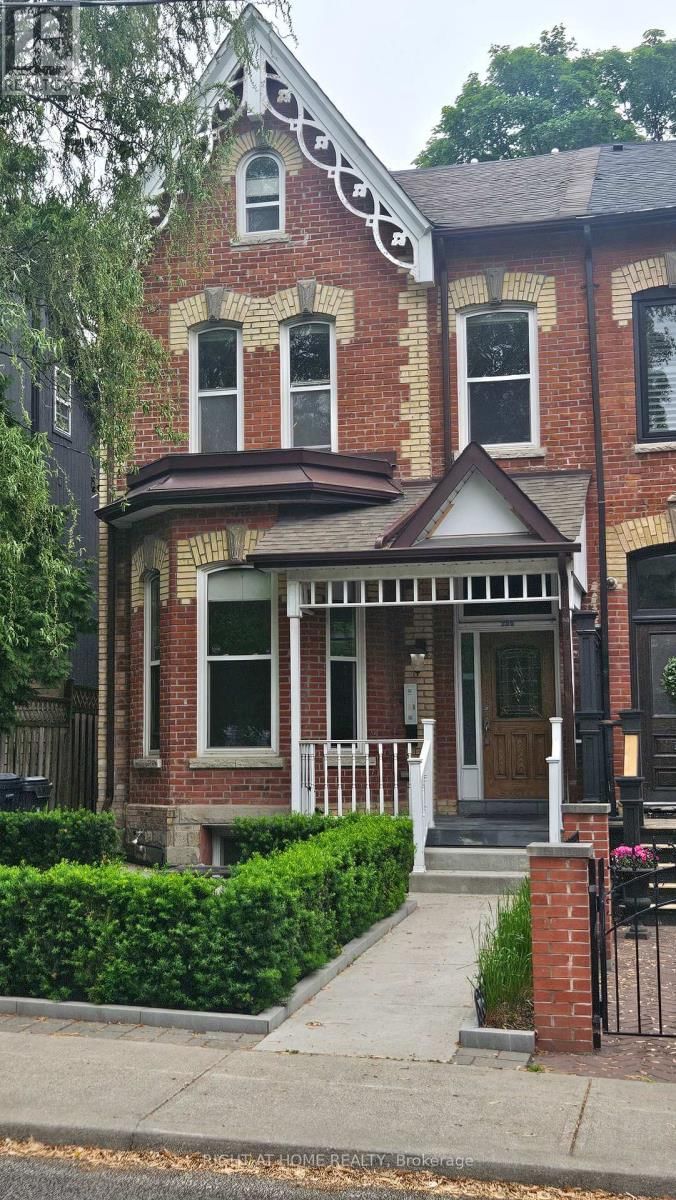 3 - 389 BERKELEY STREET Image 1