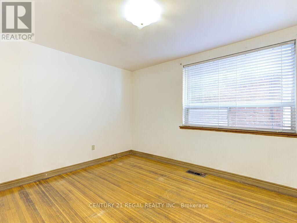 46 MARCHMOUNT ROAD Image 16