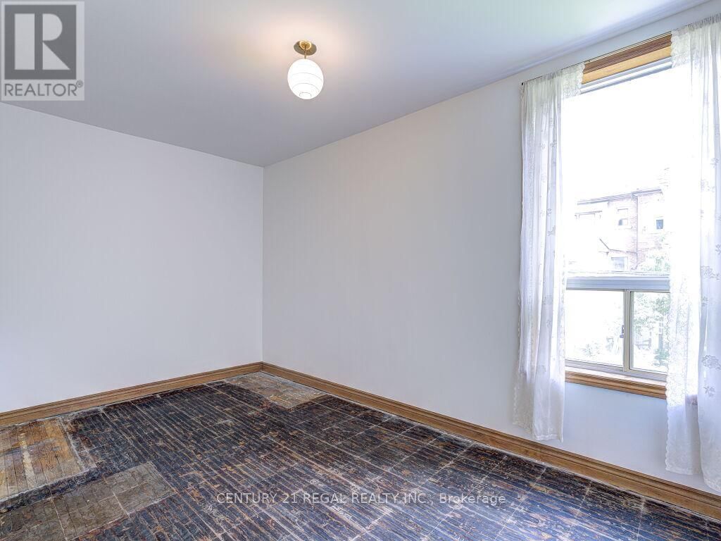46 MARCHMOUNT ROAD Image 27
