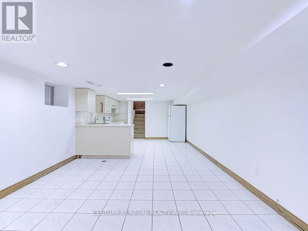 46 MARCHMOUNT ROAD Image 38