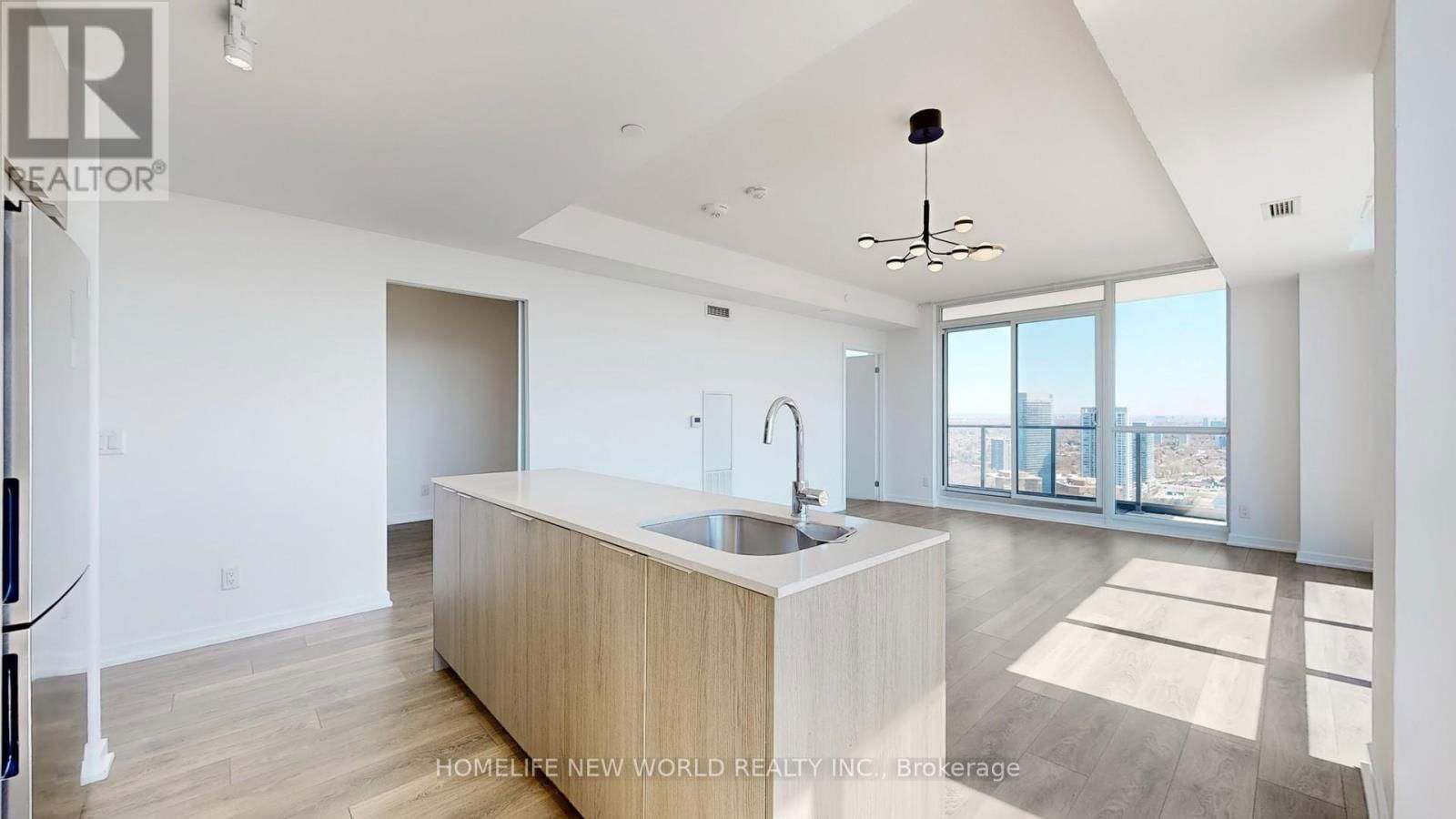 3208 - 32 FOREST MANOR ROAD Image 11