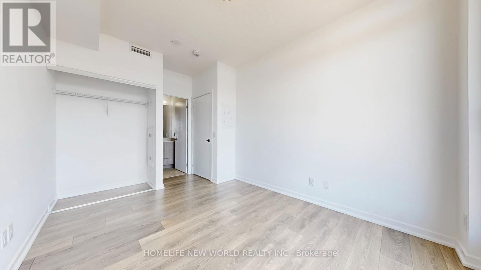 3208 - 32 FOREST MANOR ROAD Image 16
