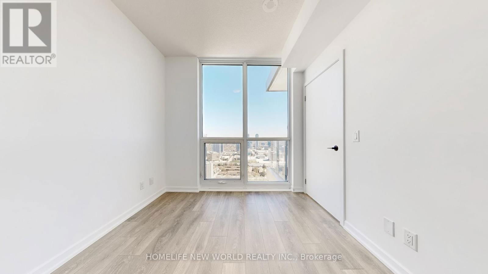 3208 - 32 FOREST MANOR ROAD Image 18