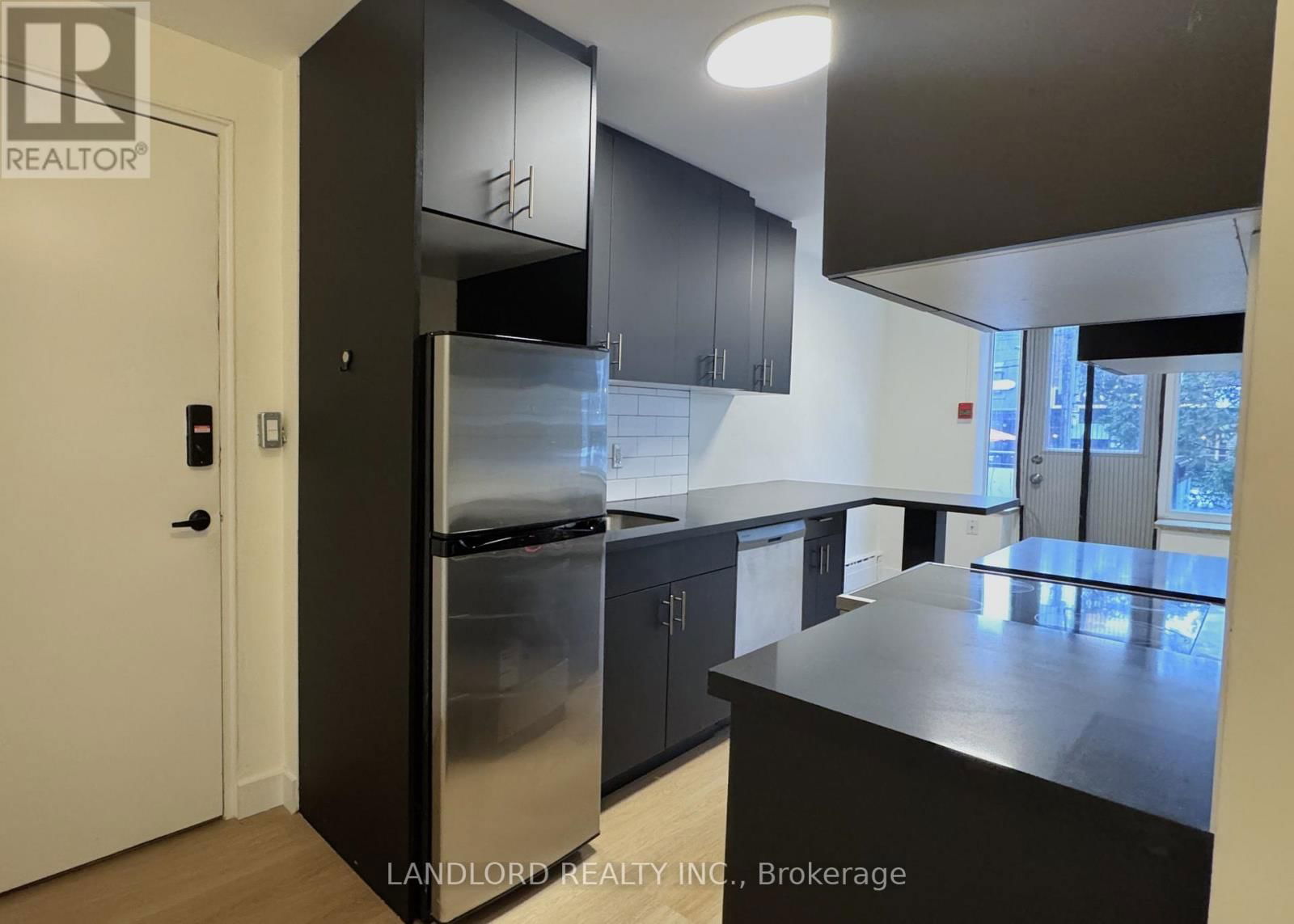 101 - 420 EGLINTON AVENUE EAST Image 6