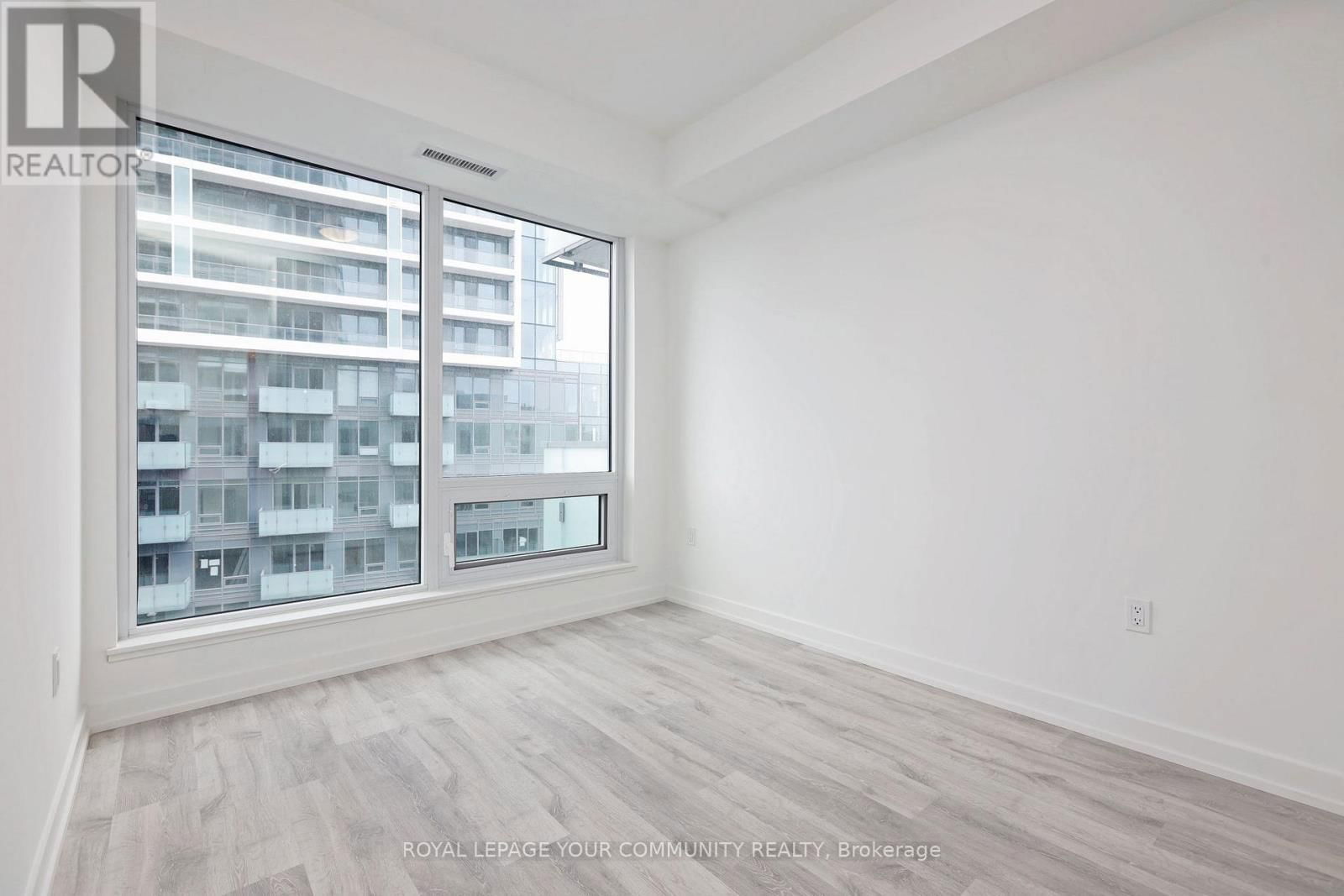 1003 - 8 OLYMPIC GARDEN DRIVE Image 13