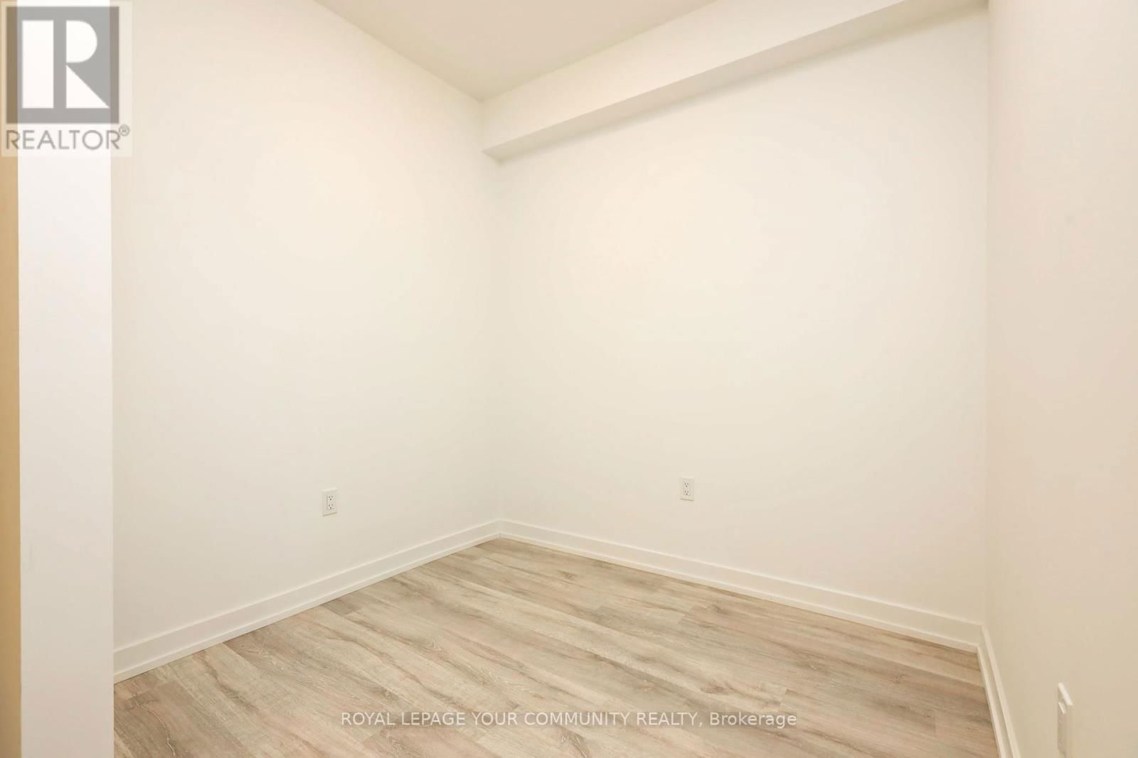 1003 - 8 OLYMPIC GARDEN DRIVE Image 4