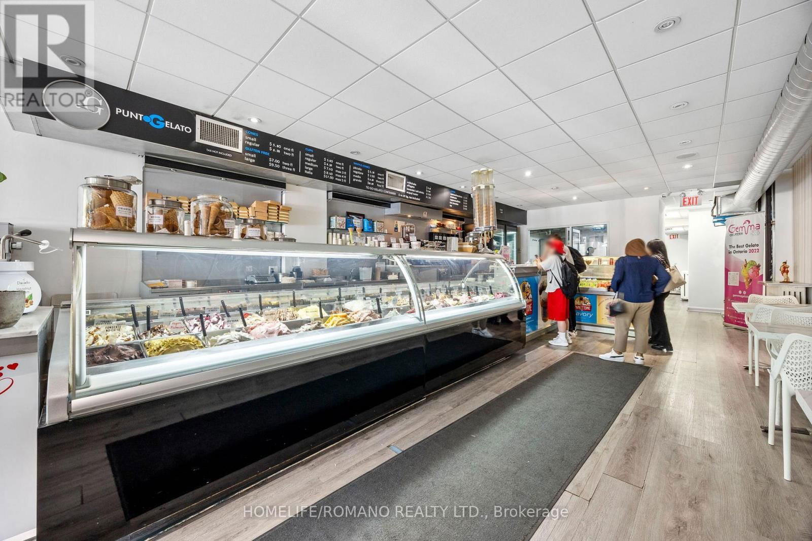 2076 YONGE STREET Image 4