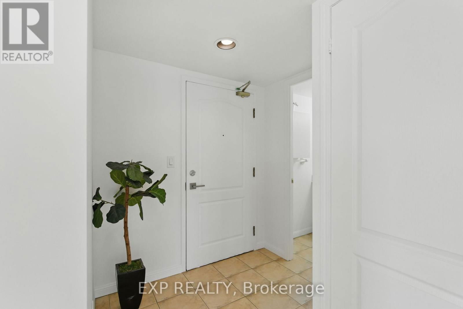704 - 18 STAFFORD STREET Image 3