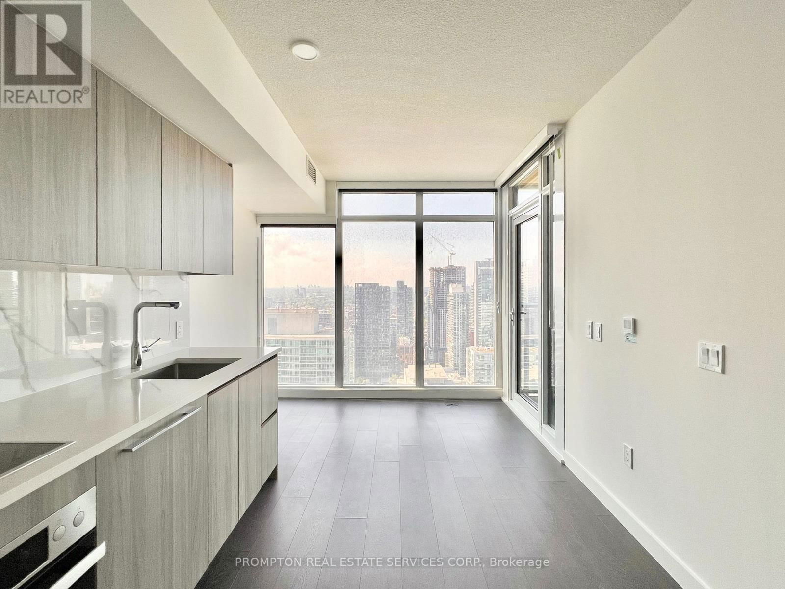 4515 - 1 CONCORD CITYPLACE WAY Image 3