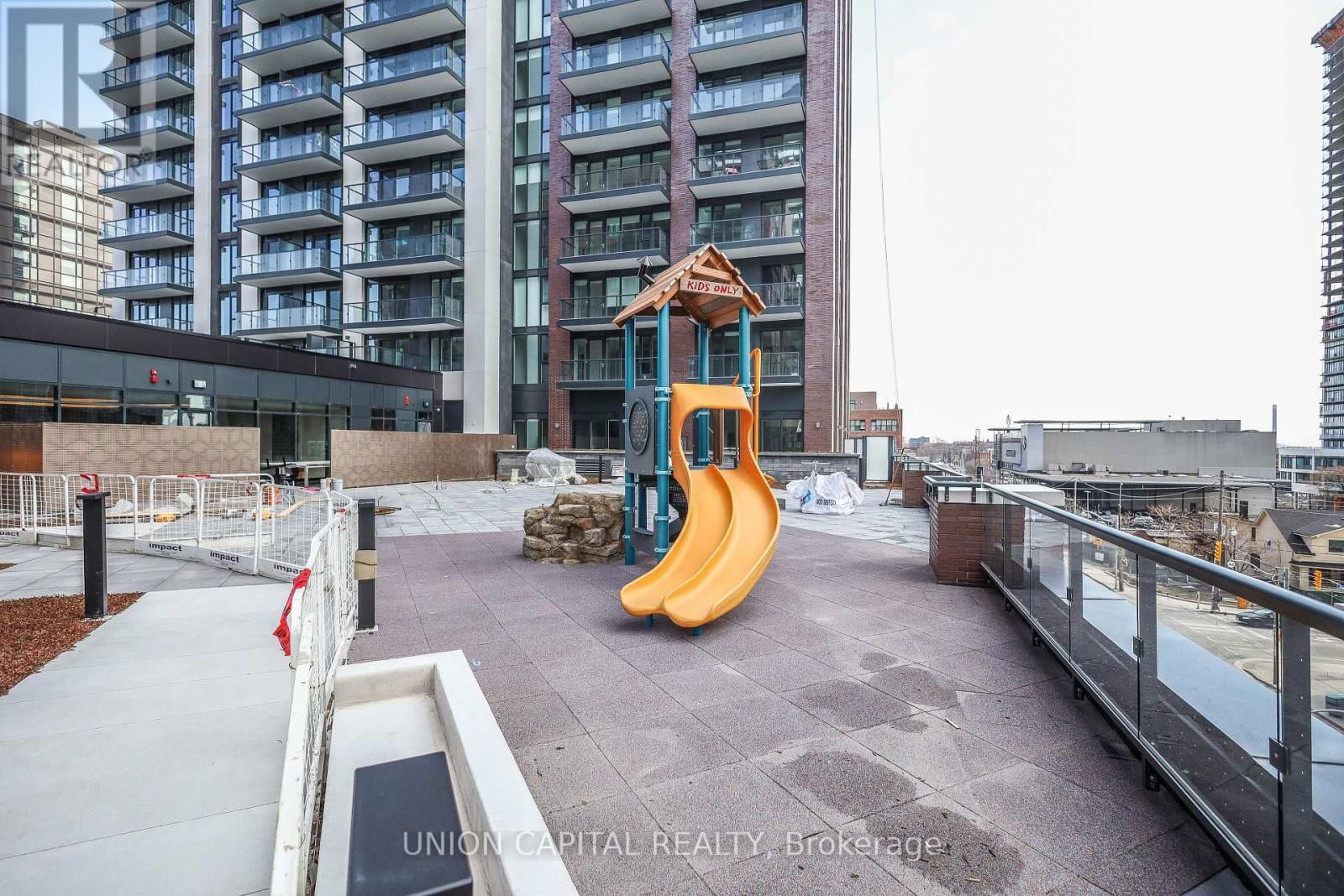 902 - 130 RIVER STREET Image 44