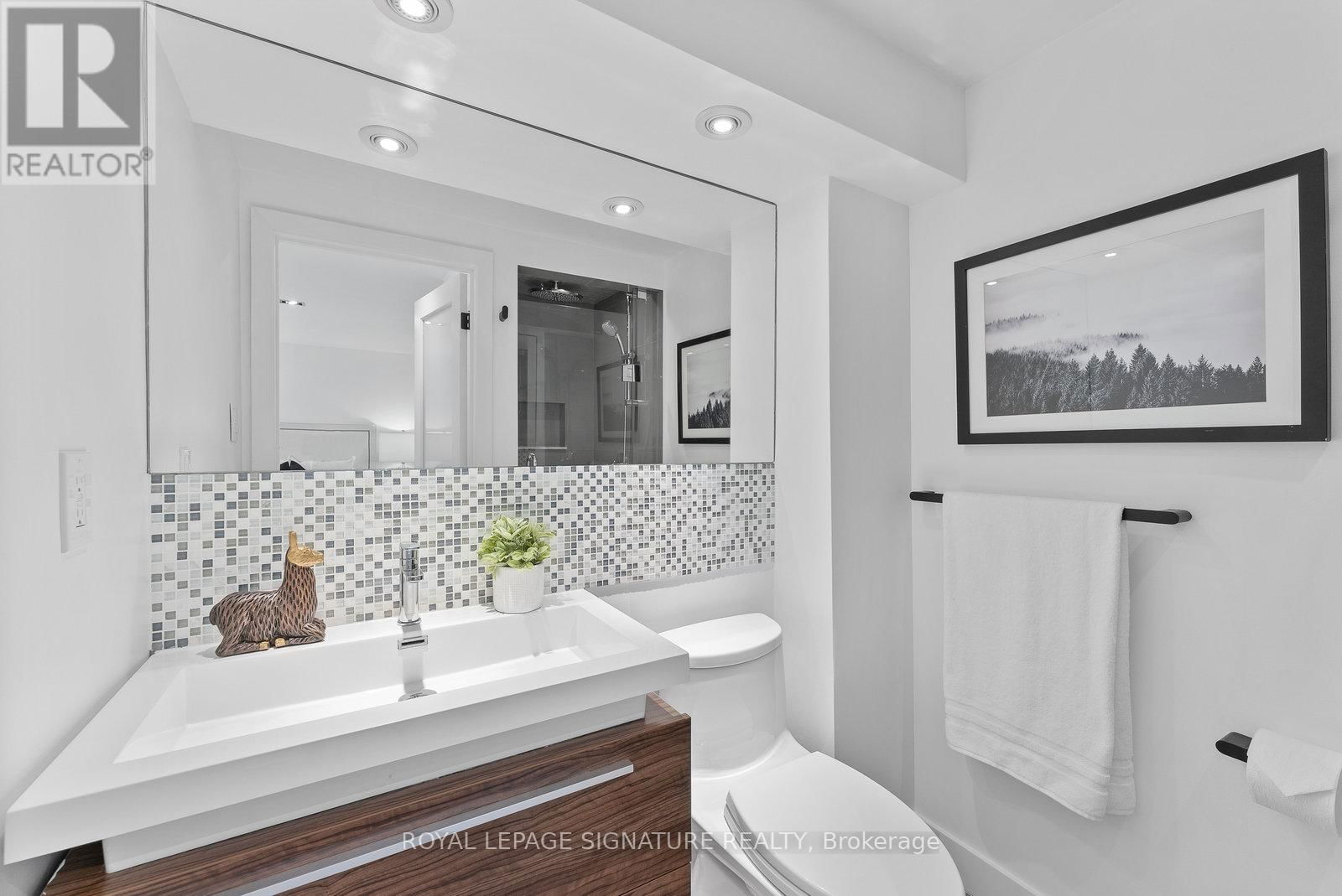 36 FARMSTEAD ROAD Image 25
