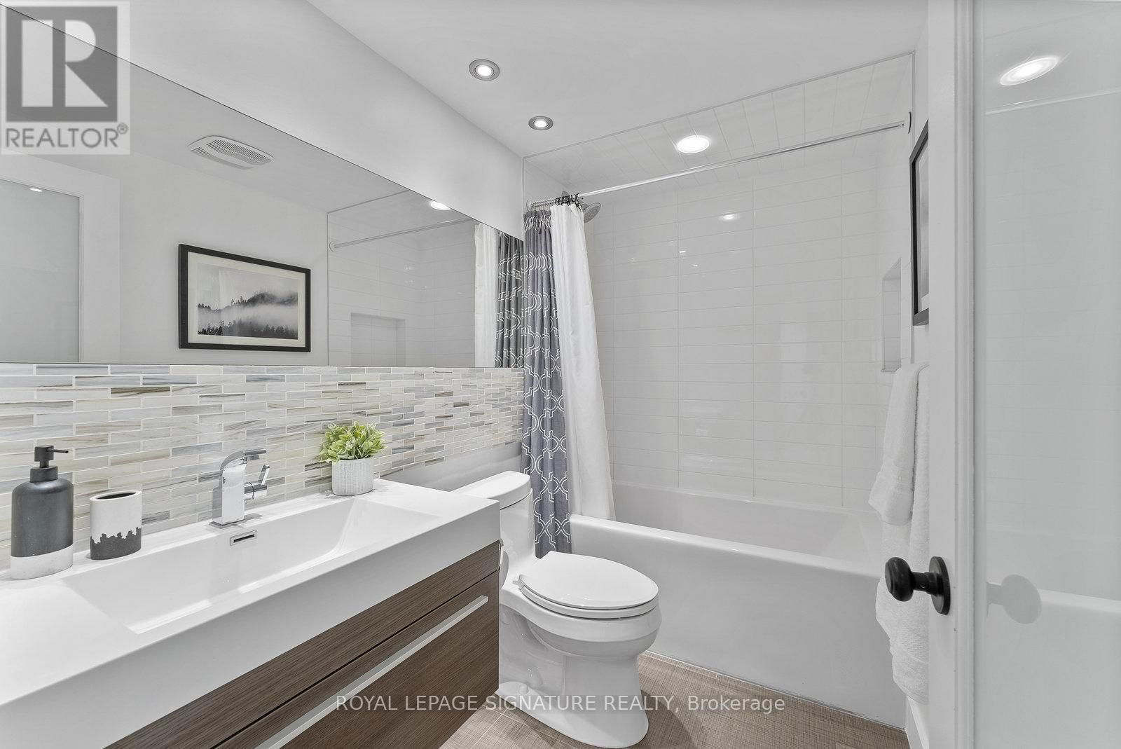 36 FARMSTEAD ROAD Image 31