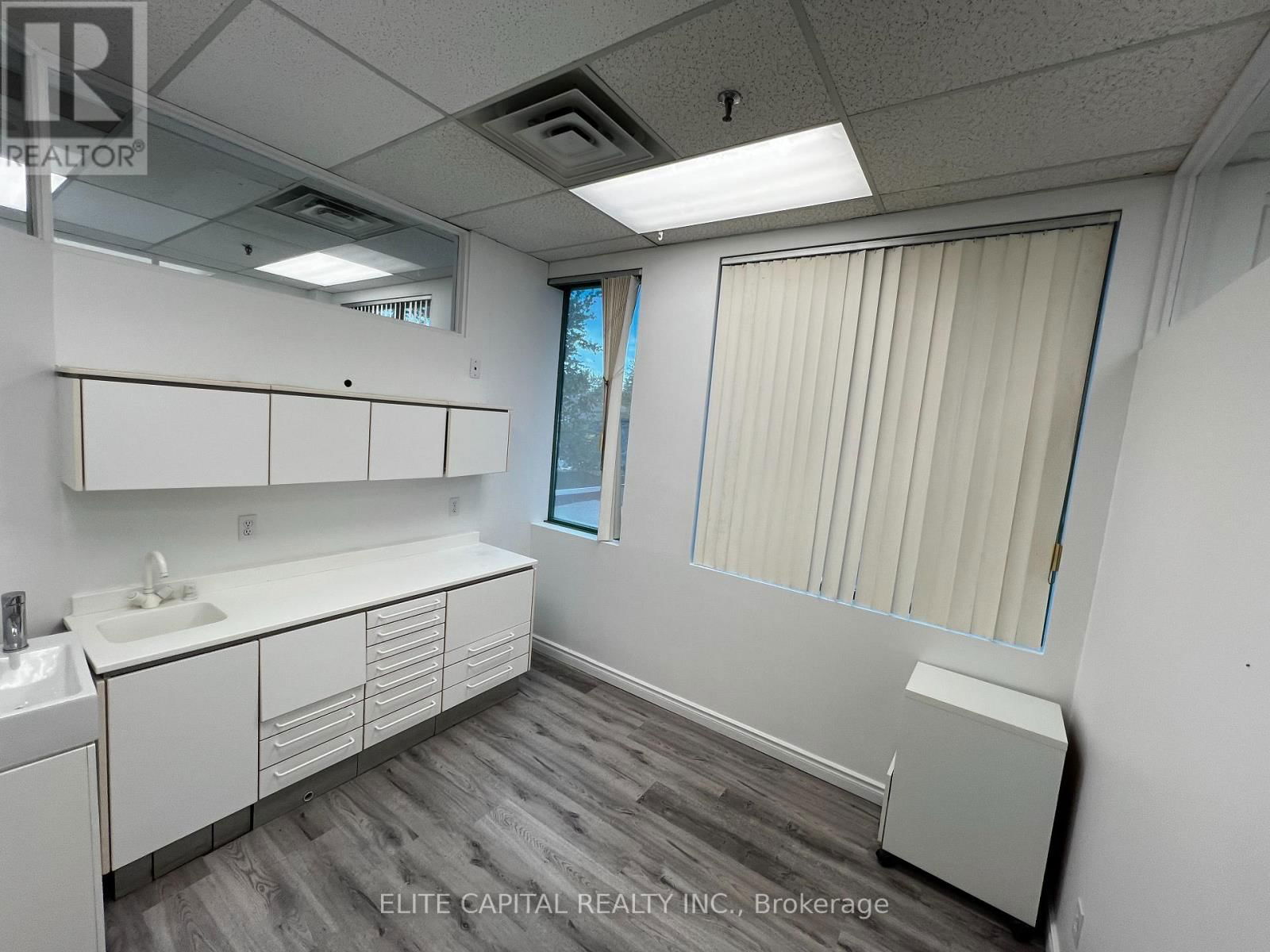 209 - 701 SHEPPARD AVENUE EAST Image 10