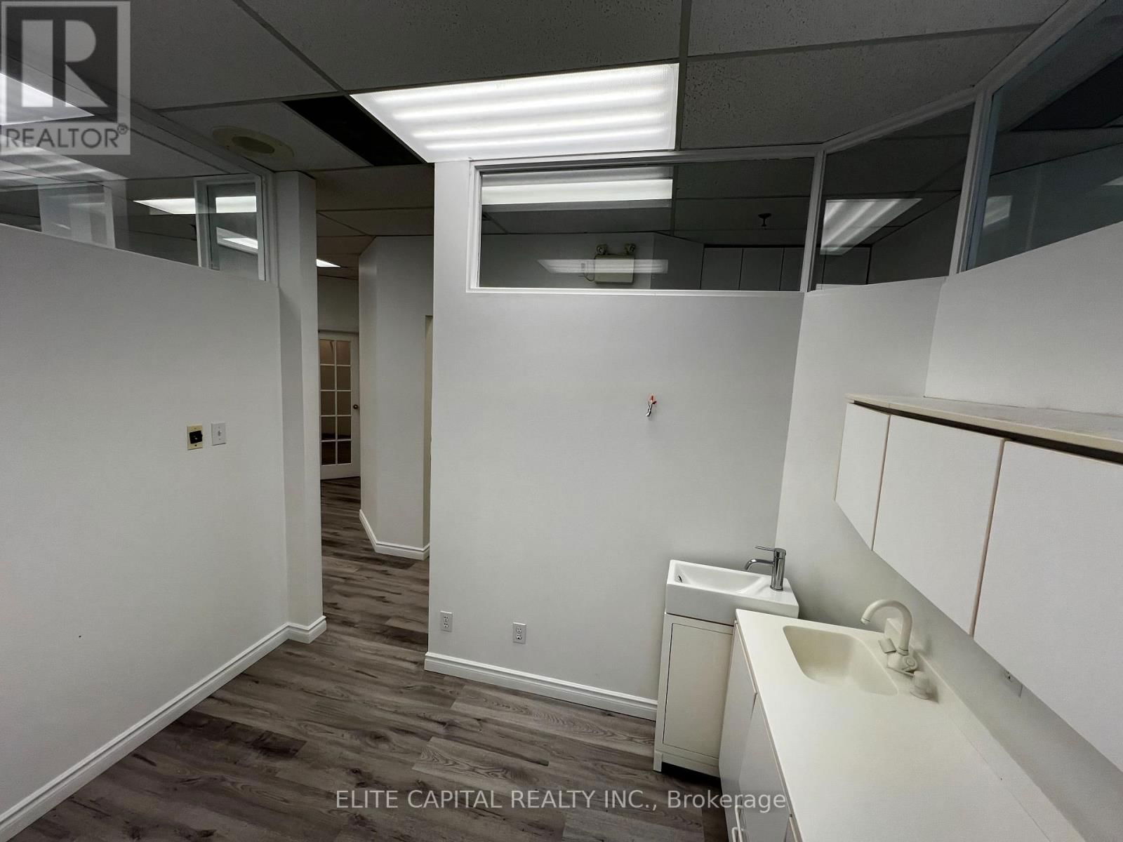 209 - 701 SHEPPARD AVENUE EAST Image 9