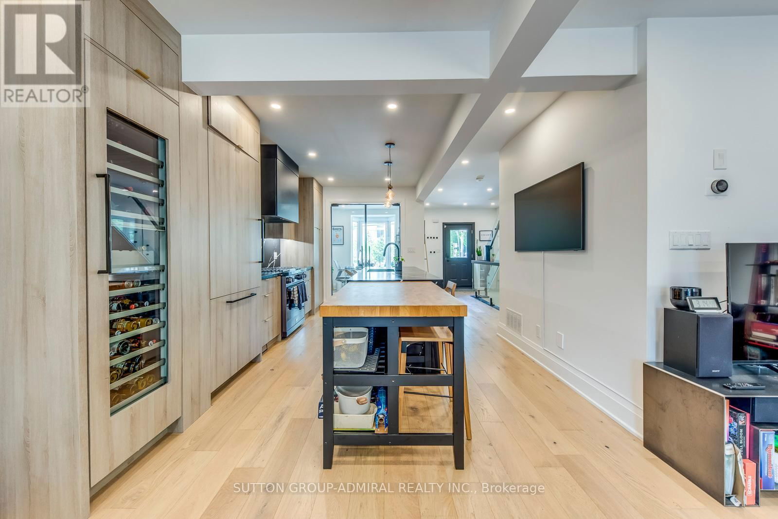 93 SOUDAN AVENUE Image 14