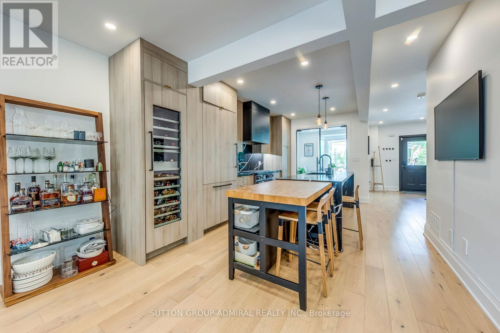 93 SOUDAN AVENUE Image 15